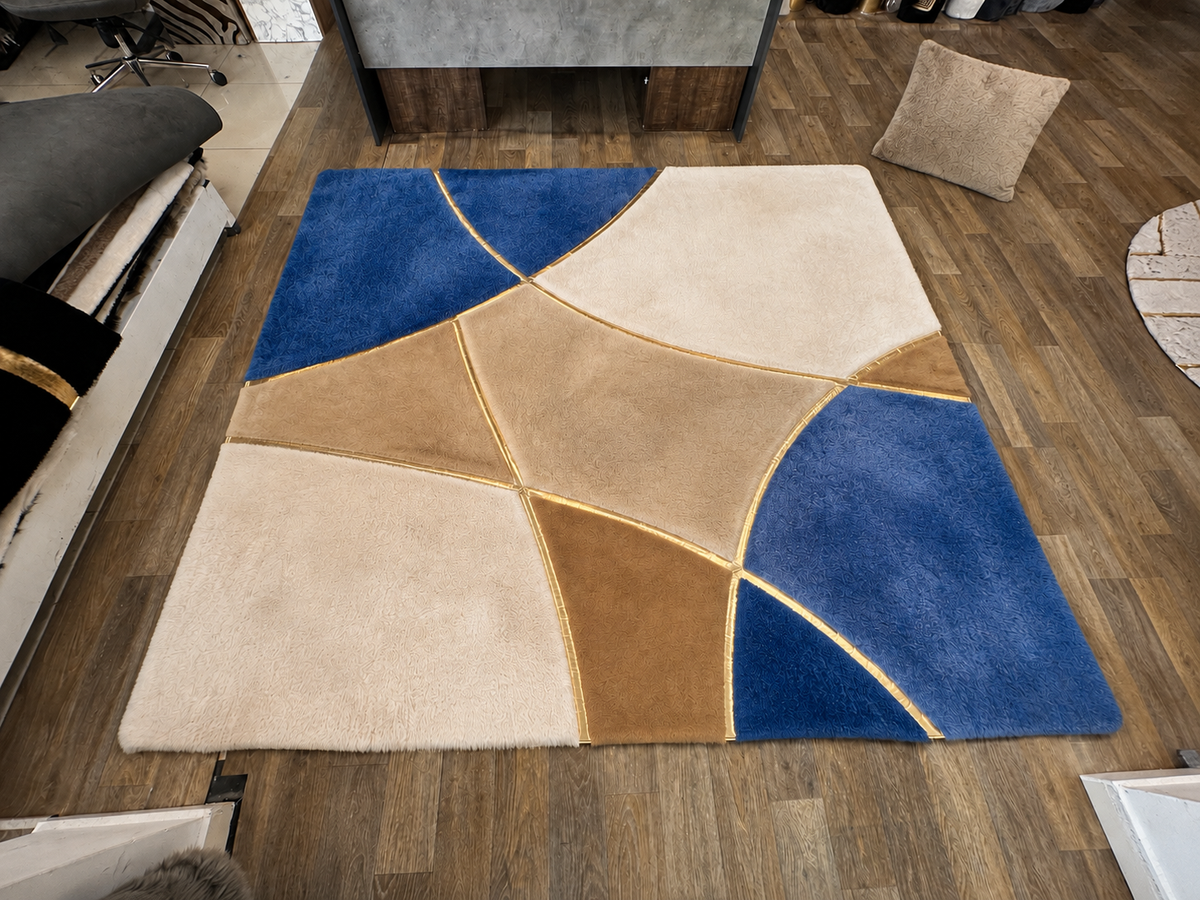 Mavi ve Bej Geometrik Peluş Halı – Modern ve Dekoratif Salon Halısı – görsel 2