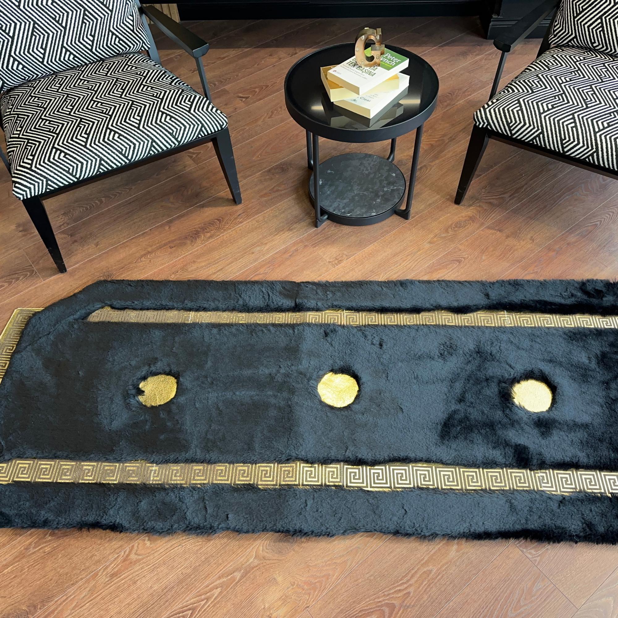 Siyah Altın Detaylı Peluş Runner Halı – Dikdörtgen Yumuşak Halı, Lüks Dekoratif Uzun Koridor ve Salon Halısı