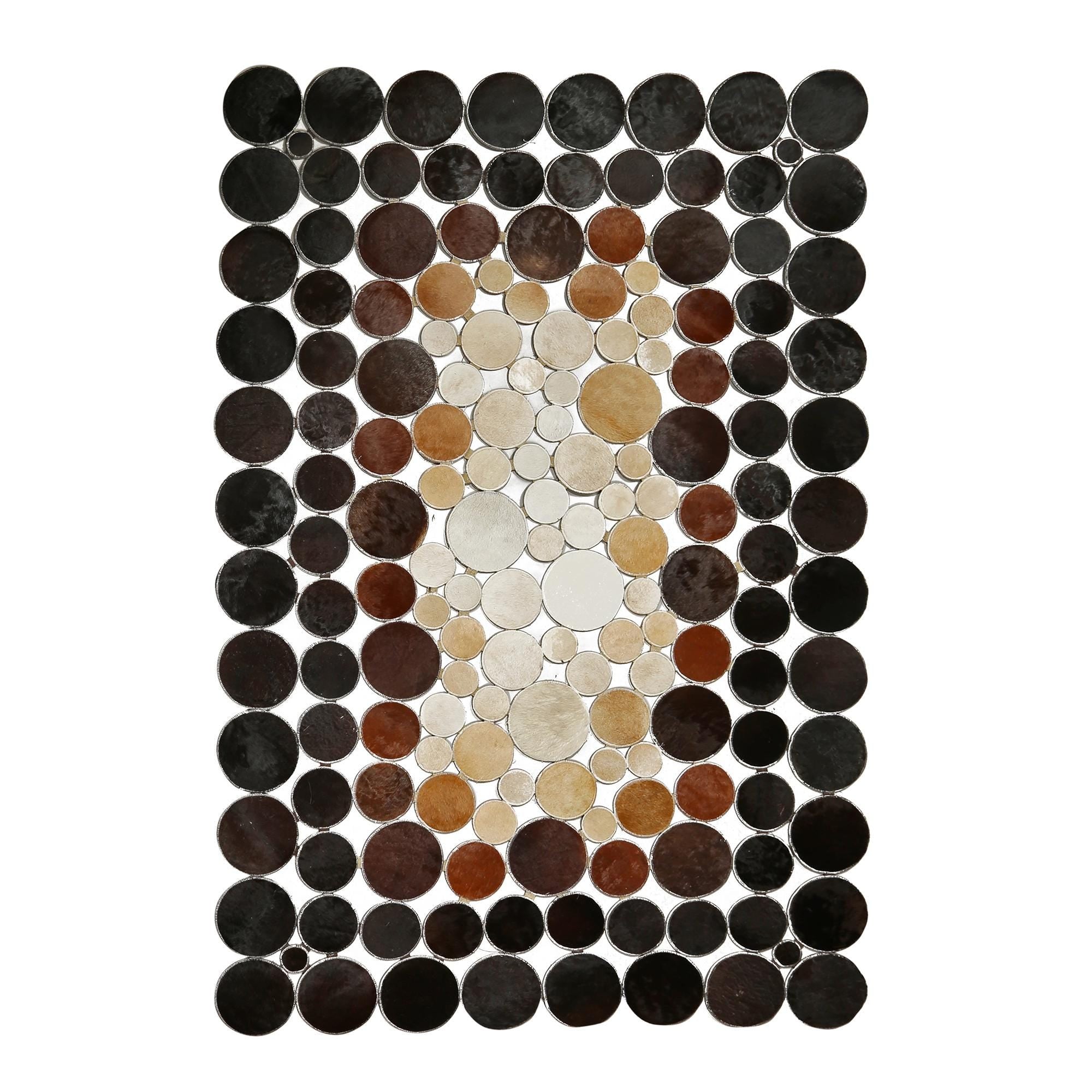 Kahverengi Beyaz Dana Derisi Puantiye Halı