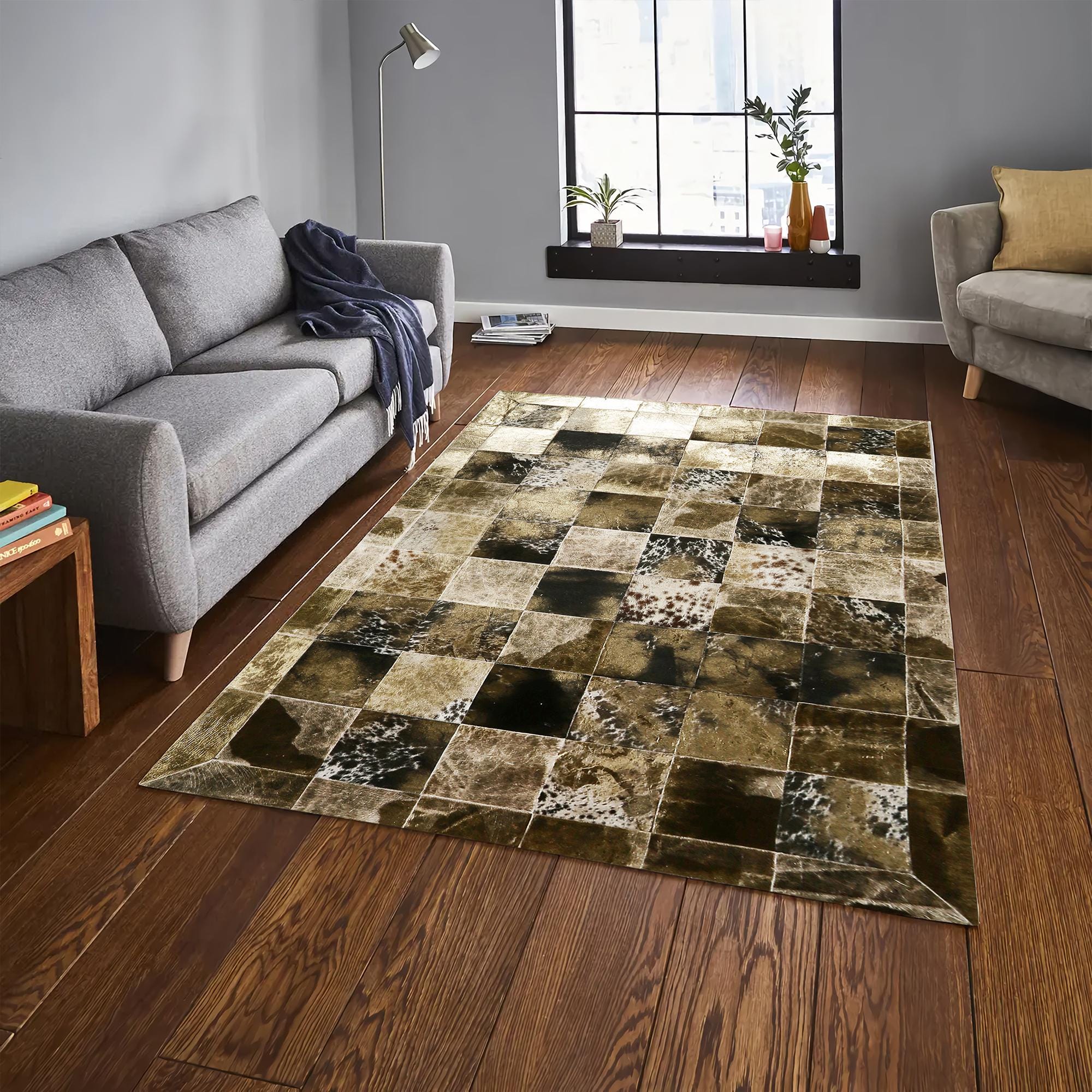 Altın Kahverengi Dana Derisi Patchwork Halı – El Yapımı Hakiki Deri Lüks Ev Dekorasyonu Halısı