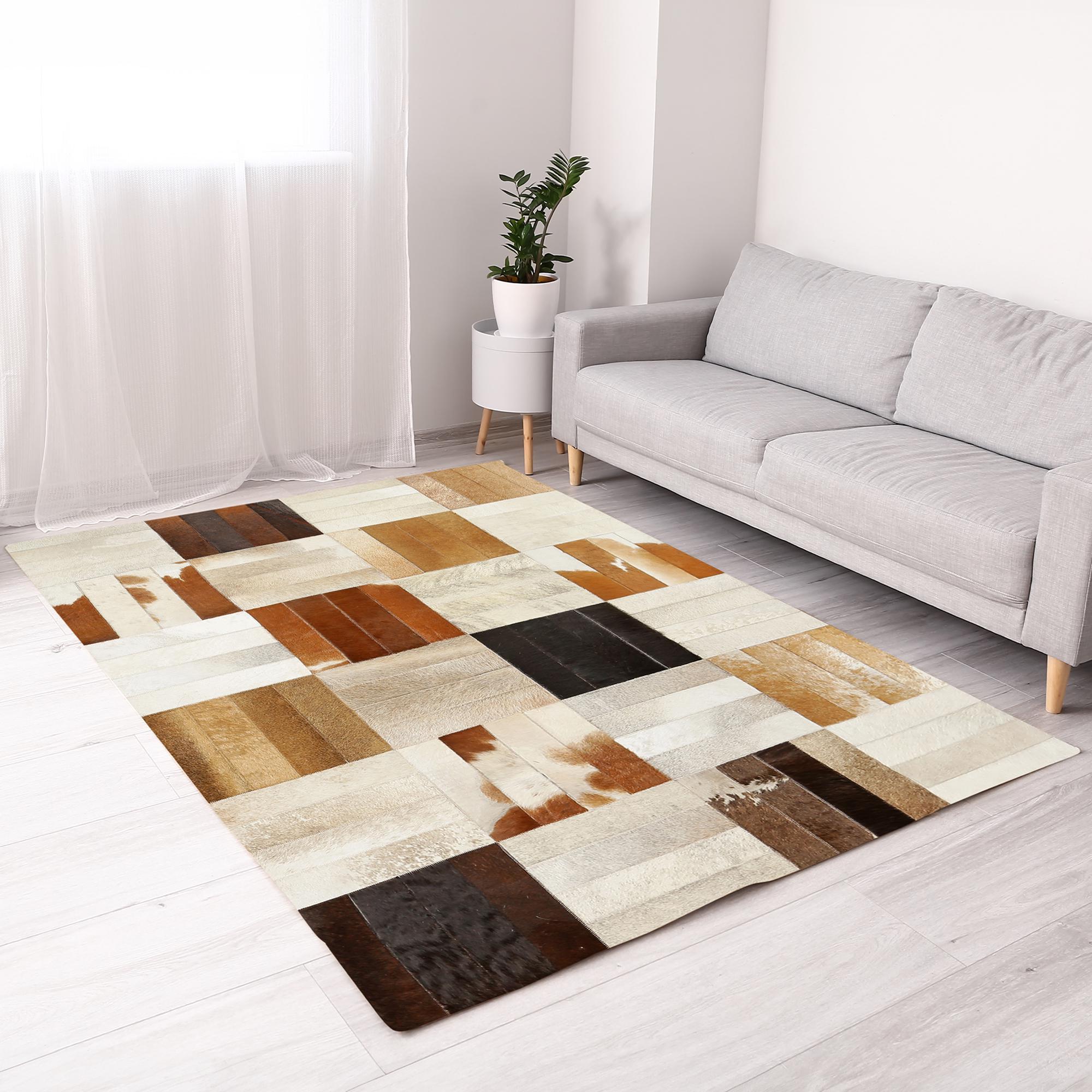 Kahve Tonlu Doğal Dana Derisi Patchwork Halı – El Yapımı Hakiki Deri Şık Salon Halısı