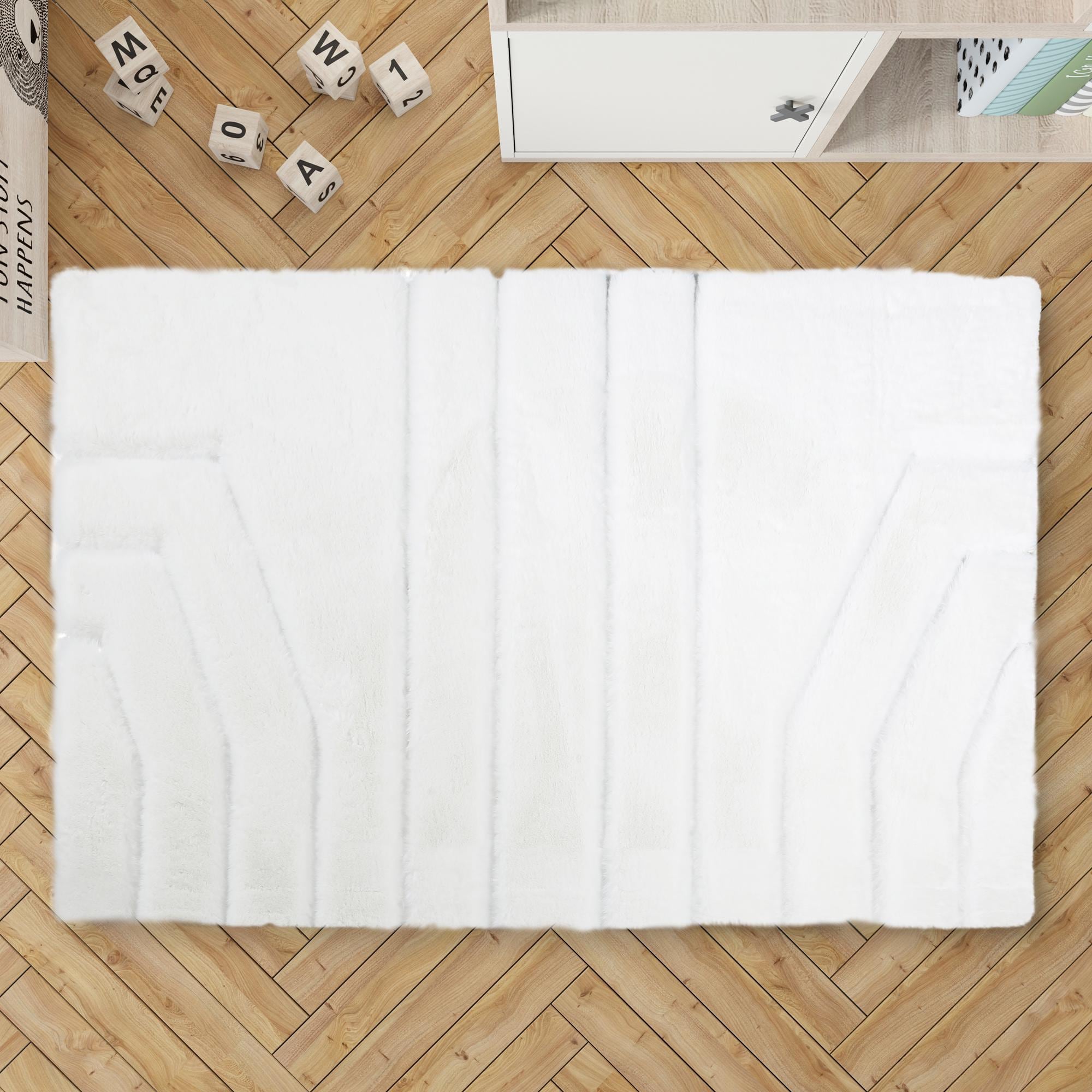 Beyaz Peluş Halı – Modern Minimal Tasarımlı, Yumuşak Dokulu, Kaymaz Tabanlı Salon, Koridor ve Yatak Odası Halısı