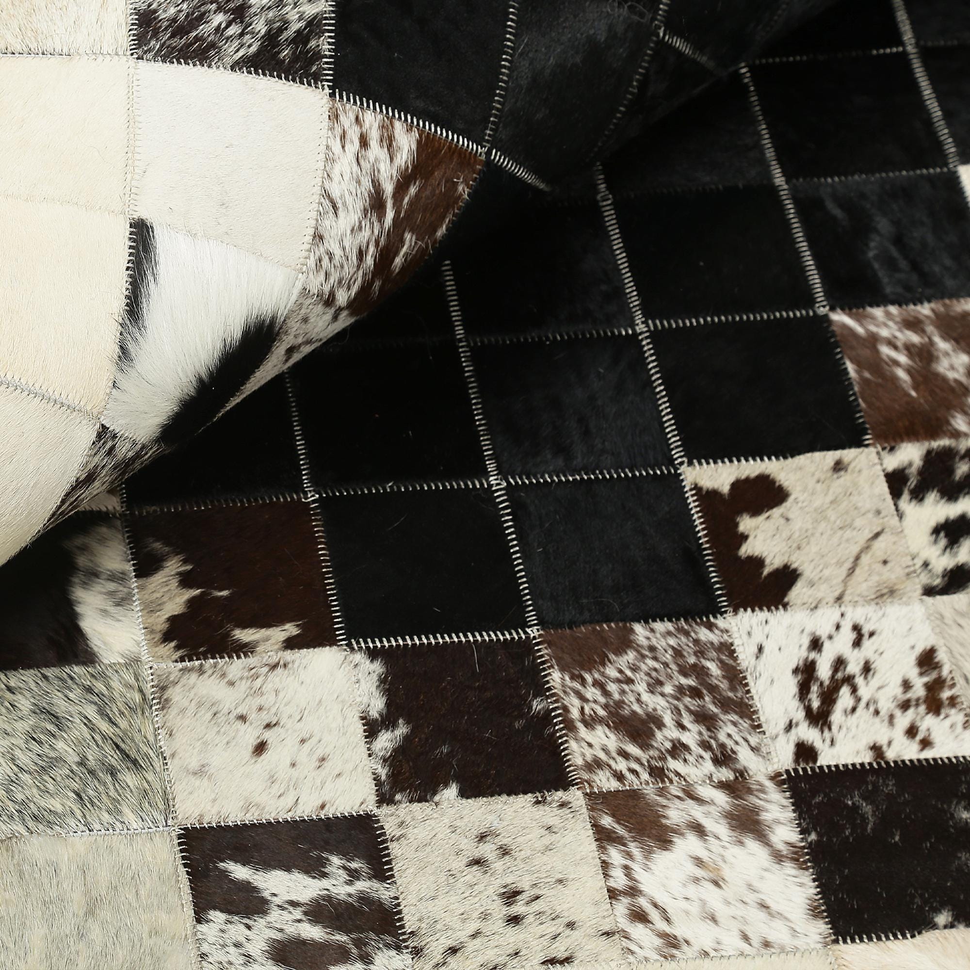 Siyah, Bej Dana Derisi Patchwork Halı