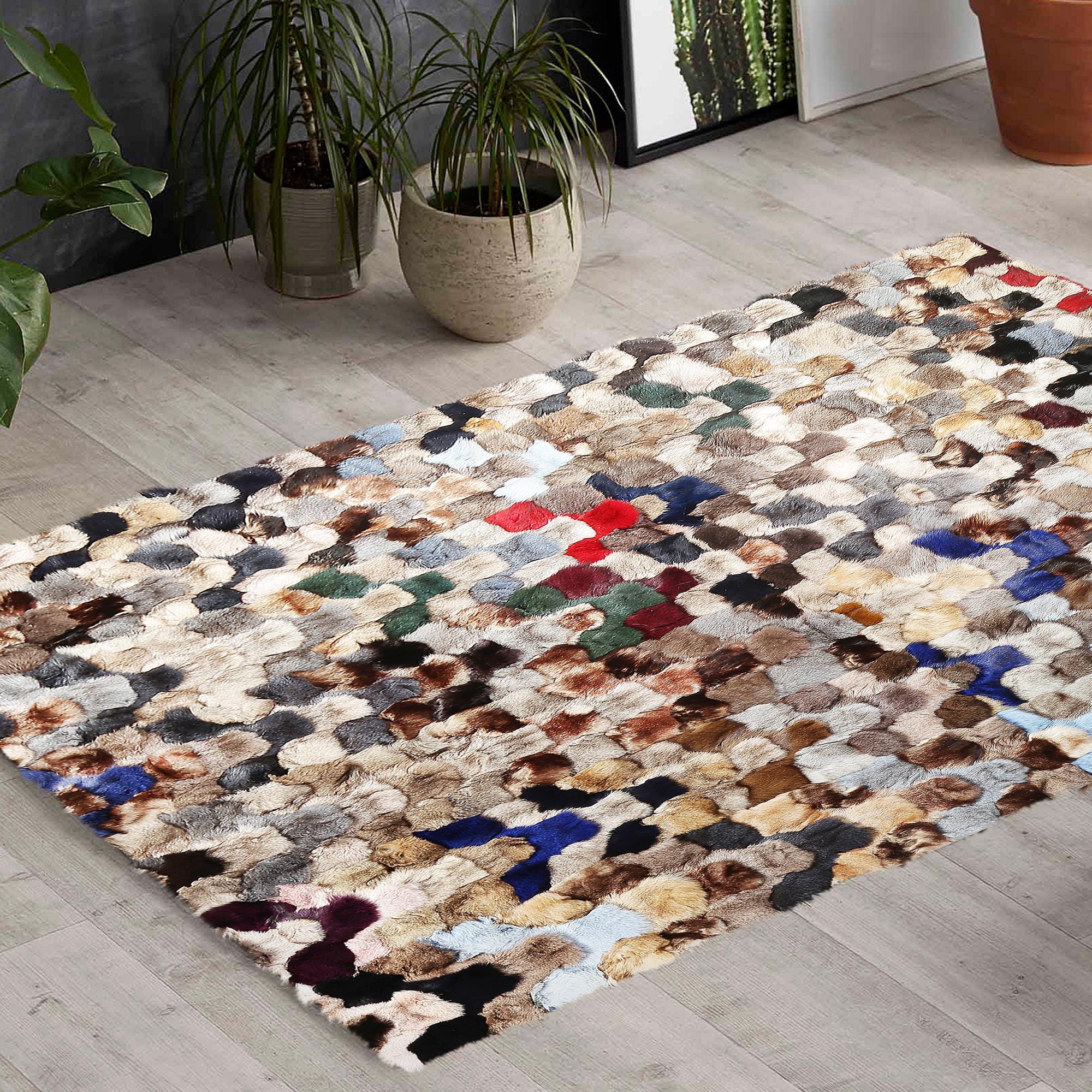 Tilki Kürkü Çok Renkli Kare Desenli Halı – El Yapımı Doğal Kürk Salon Halısı