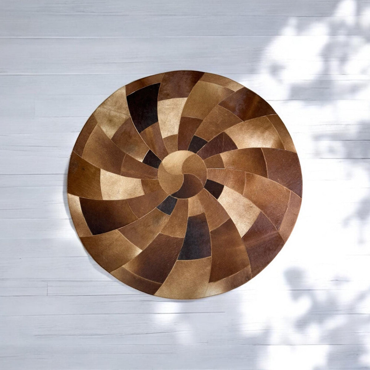 Kahverengi spiral halı