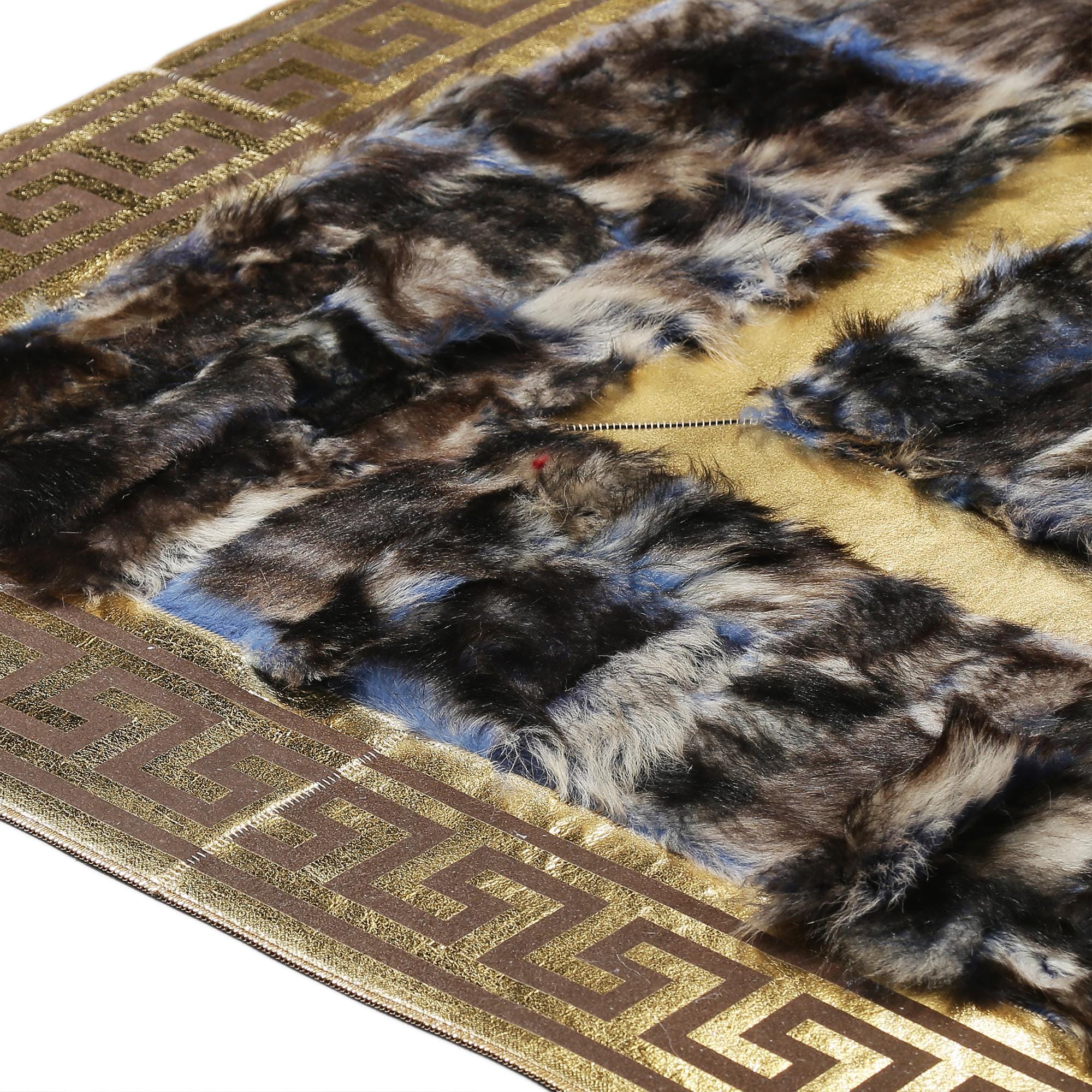 Çok Renkli Toskana Derisi Halı – El Yapımı Patchwork, Altın Bordürlü Hakiki Deri Lüks Salon Halısı