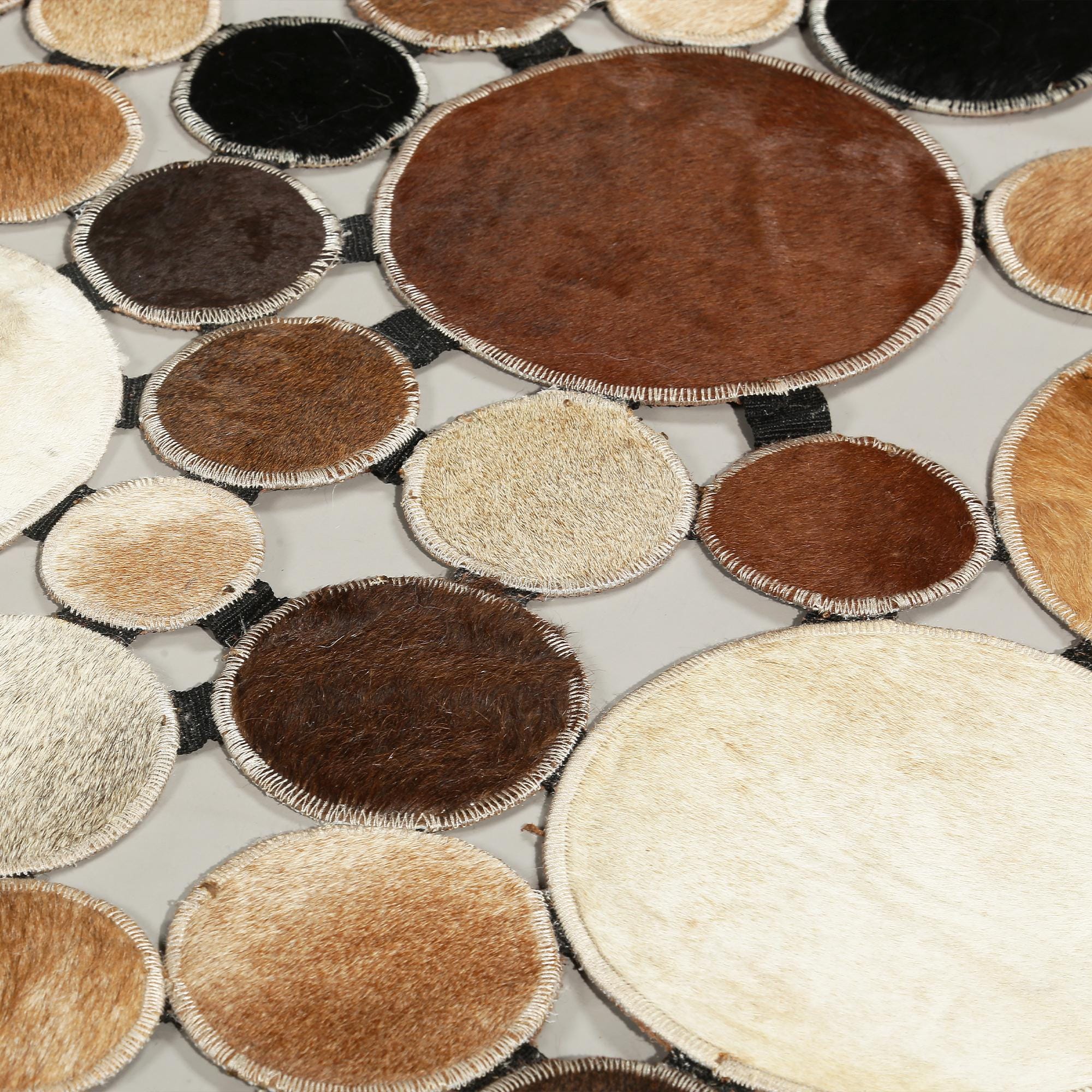 El Yapımı Kahve Dana Derisi Puantiye Halı