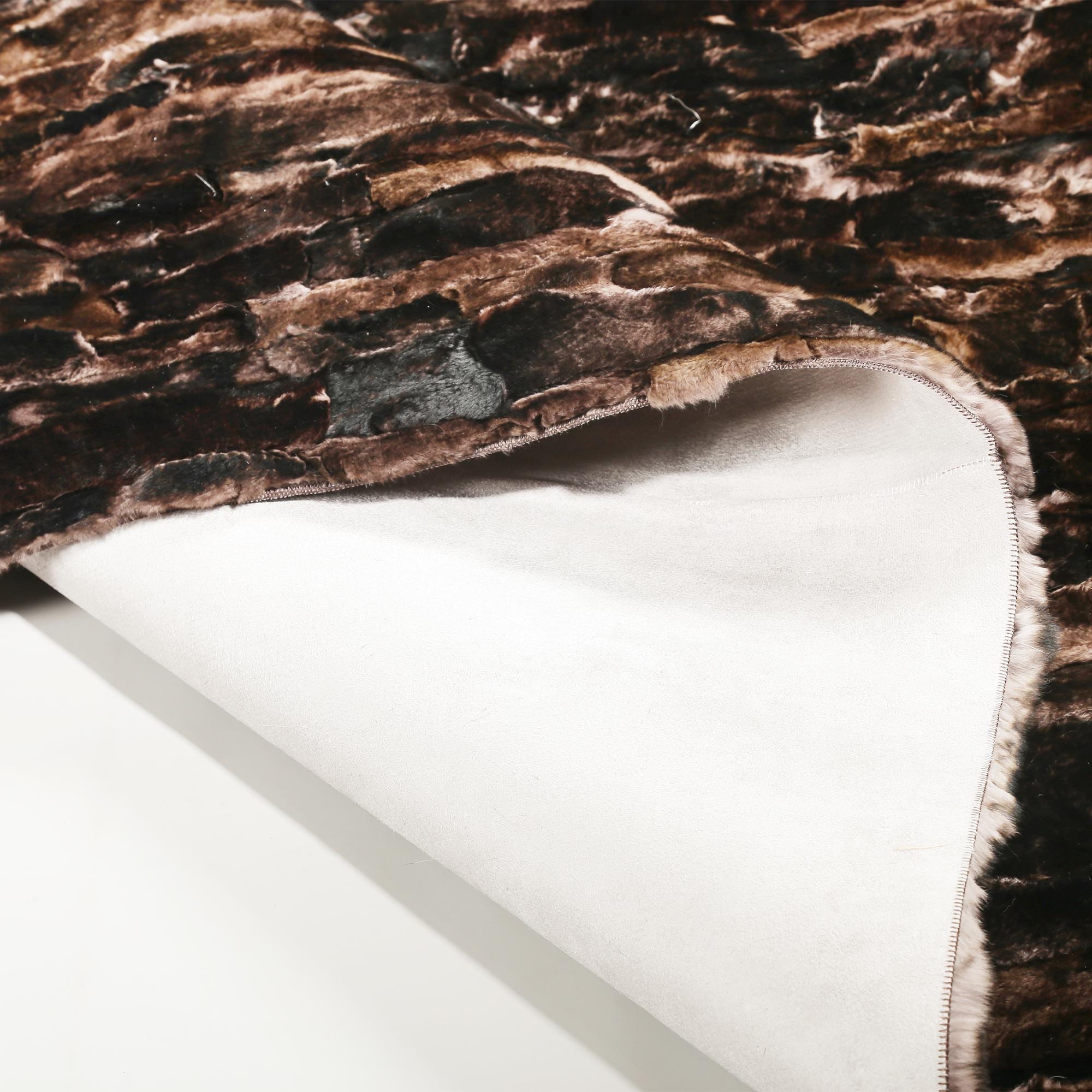 Siyah ve kahverengi Rex Tavşan Halısı - Lüks Salon Halısı