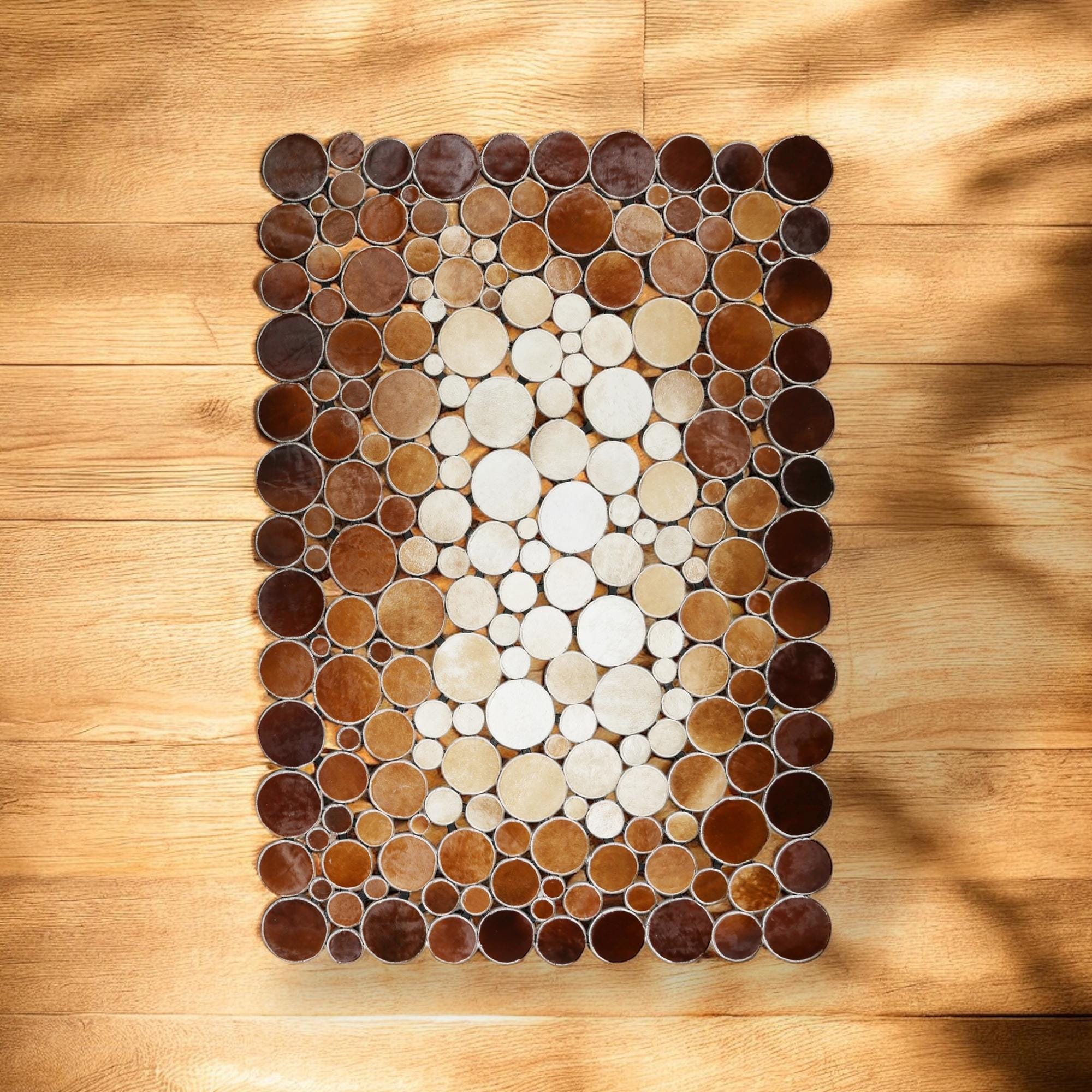 Kahve Krem Dana Derisi Puantiyeli Halı - El Dokuma Halı