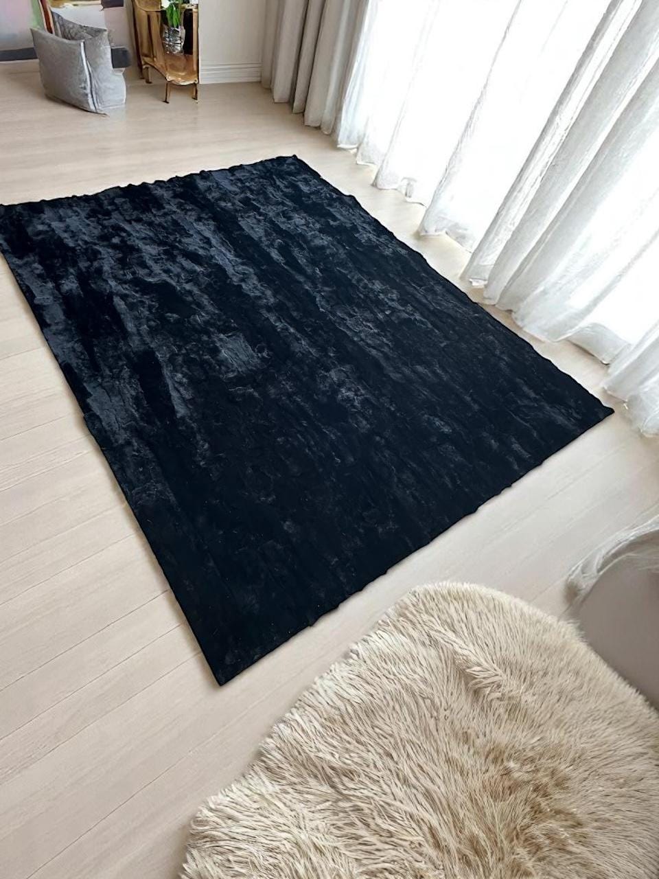 Şık Siyah Tavşan Derisi Halı - Yumuşak Salon Halısı