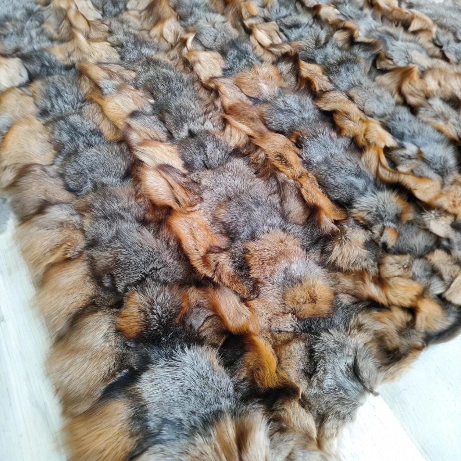 Kahverengi Gri Tilki Kürkü Halı – El Yapımı Doğal Kürk Lüks Salon Halısı