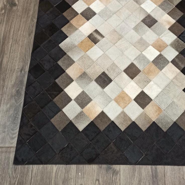 Siyah, Doğal Dana Derisi Patchwork Halı