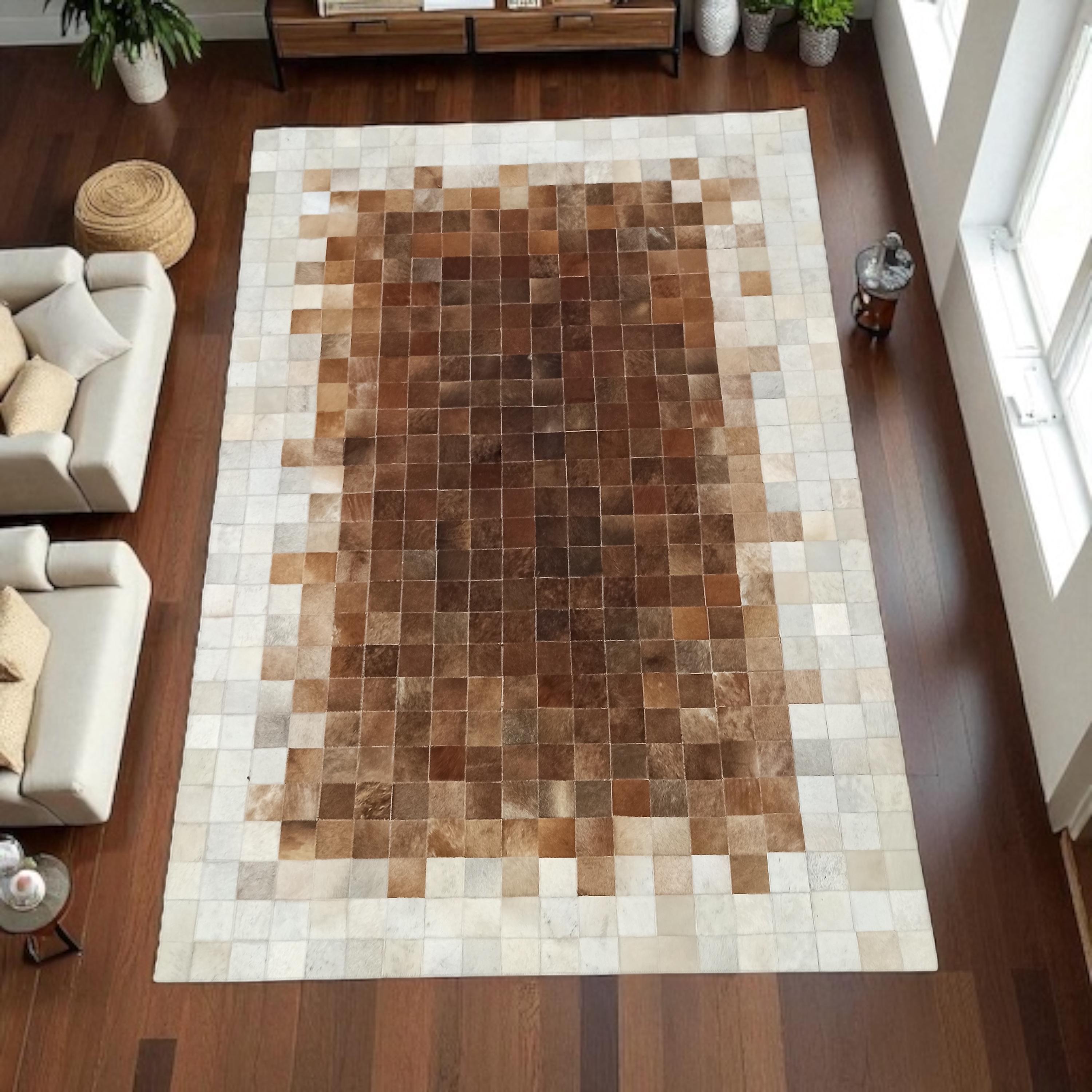Doğal Dana Derisi Patchwork Halı – El Yapımı Kahverengi Modern Ortam Halısı