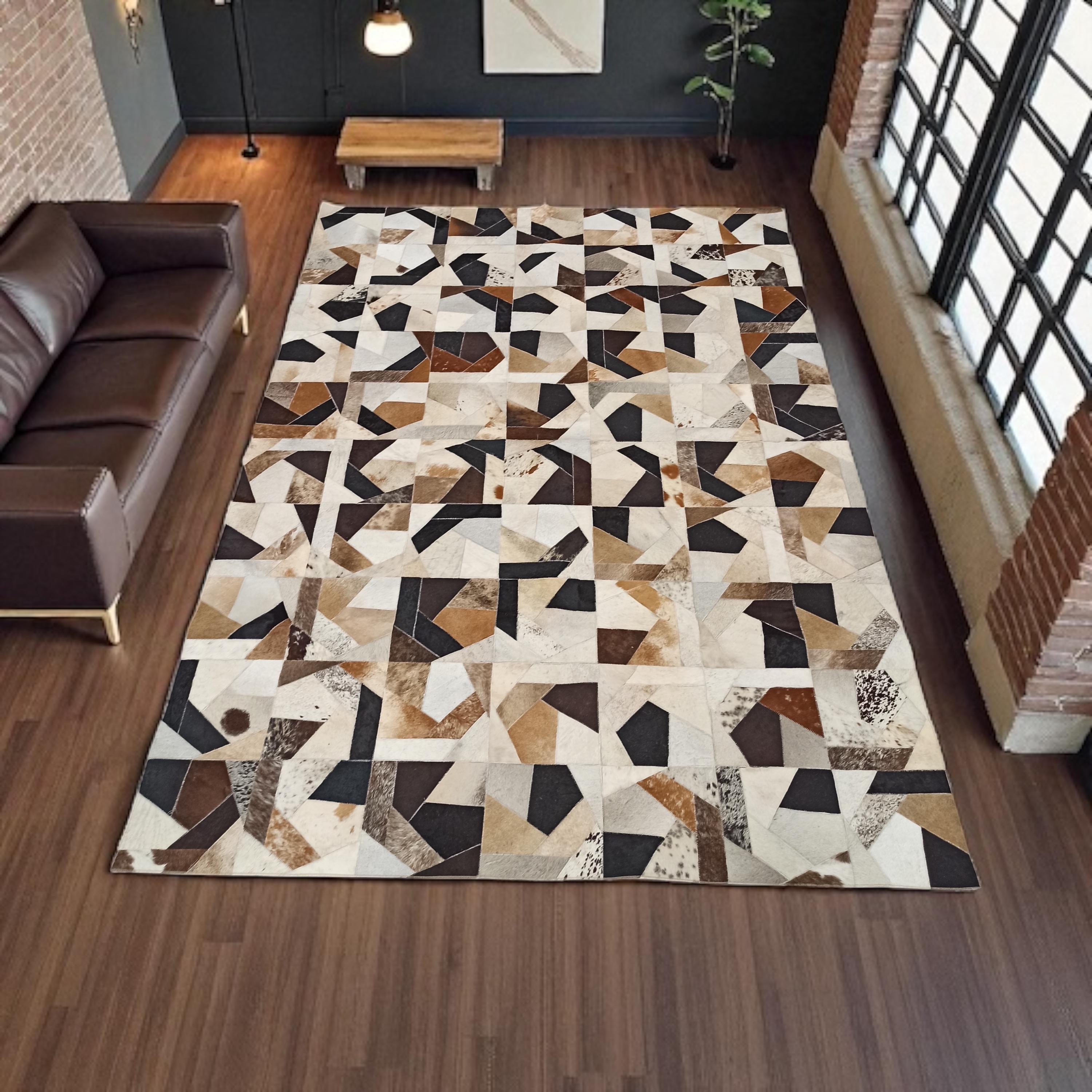 El Yapımı Dana Derisi Patchwork Halı – Modern ve Şık Salon Halısı