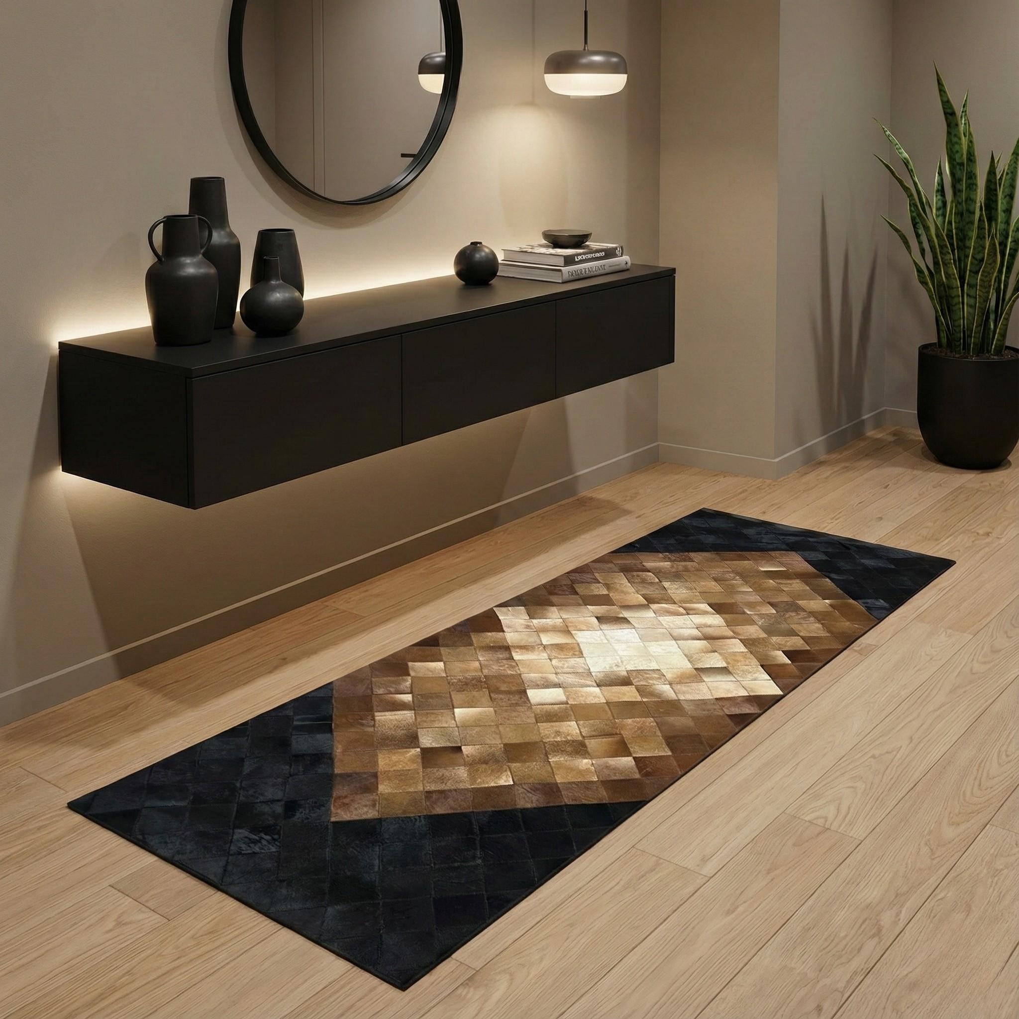 Siyah, Kahverengi ve Koyu Tonlu Dana Derisi Patchwork Runner Halı