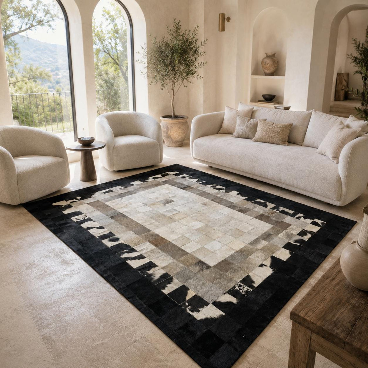 Siyah ve Beyaz Patchwork Dana Derisi Halı – Özel Ölçülerde Salon Halısı – görsel 2