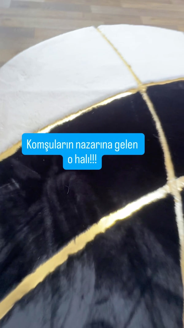 Deco Marié – Siyah & Beyaz Peluş Halı
