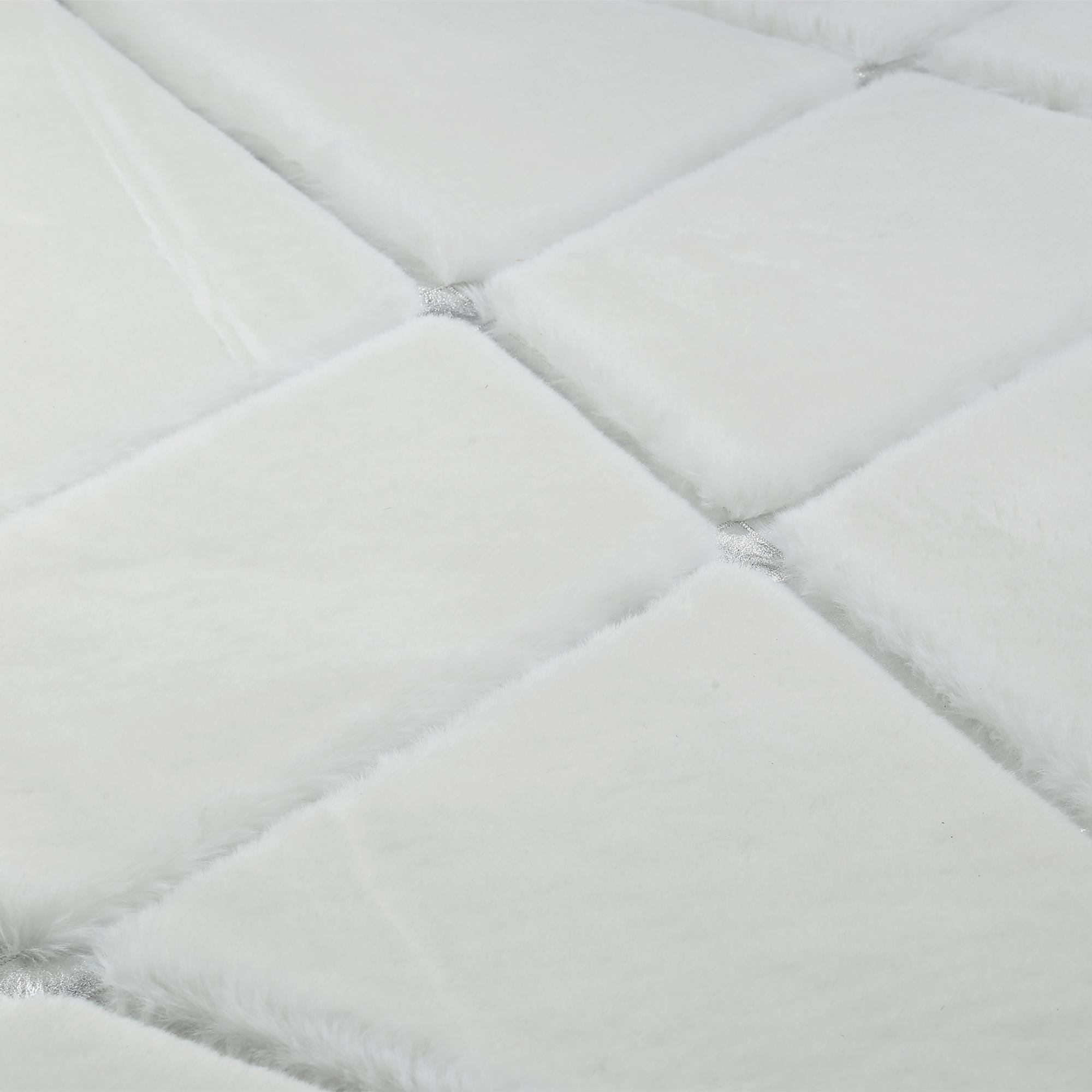 Beyaz Geometrik Desenli Peluş Halı – Modern Dikdörtgen Yumuşak Halı, El Yapımı Lüks Dekoratif Salon ve Oturma Odası Halısı