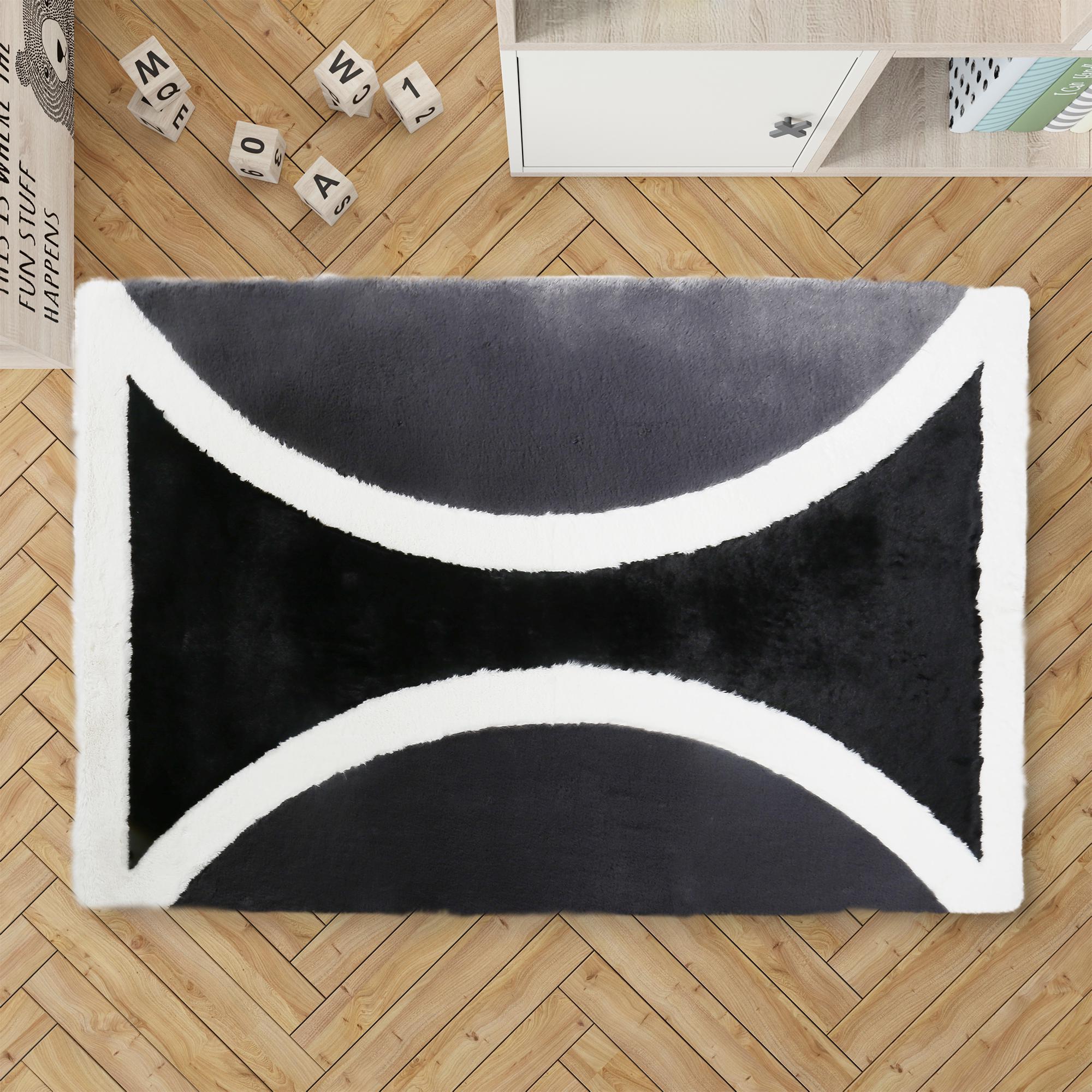 Siyah Gri Beyaz Peluş Halı – Modern Geometrik Tasarımlı, Yumuşak Dokulu, Kaymaz Tabanlı Salon ve Koridor Halısı