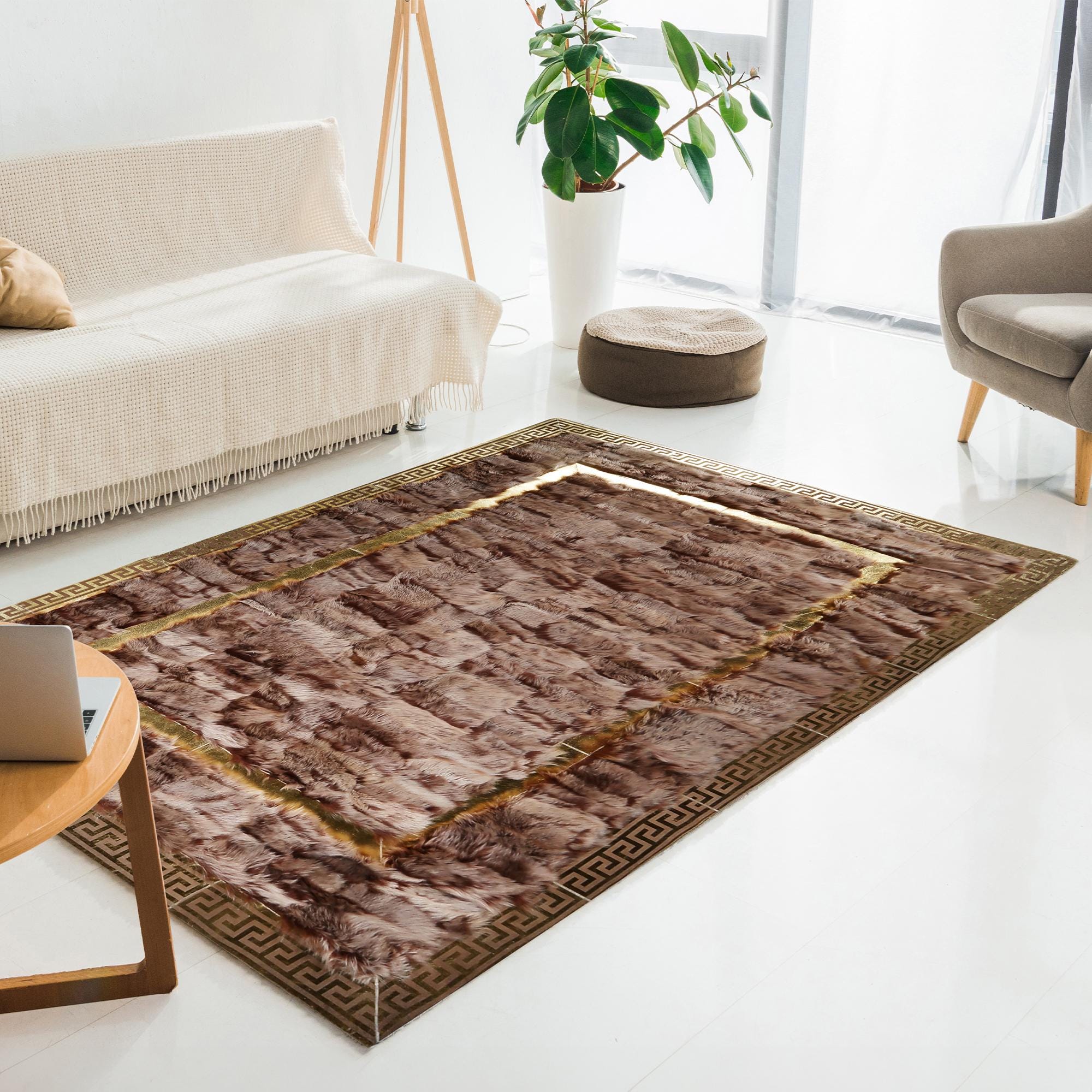 Açık Kahverengi Toskana Derisi Halı – El Yapımı Patchwork, Altın Bordürlü Hakiki Deri Dekoratif Salon Halısı
