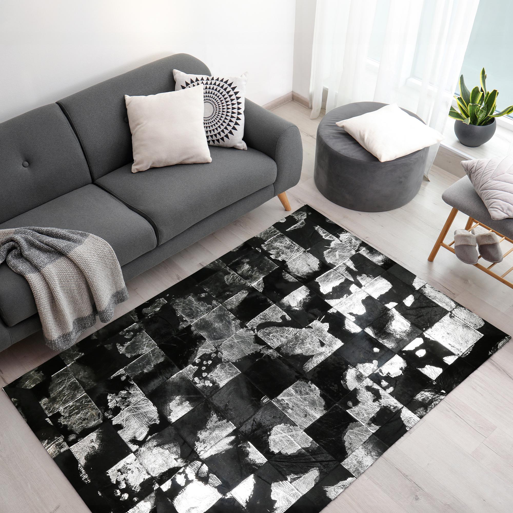 Siyah ve Gümüş Dana Derisi Patchwork Halı