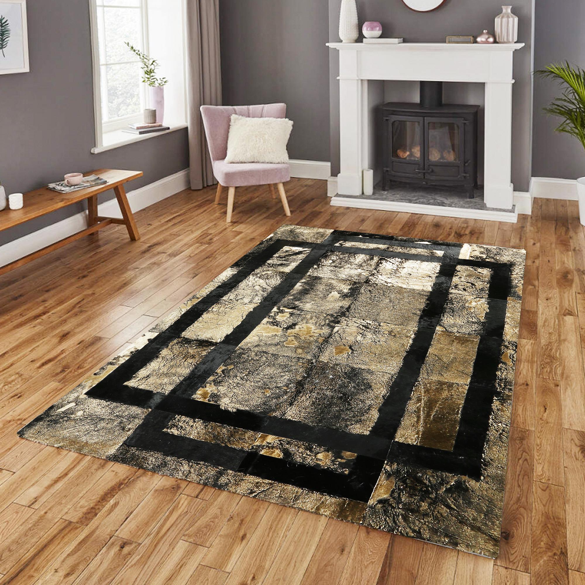 Siyah ve Altın Rengi Dana Derisi Patchwork Halı
