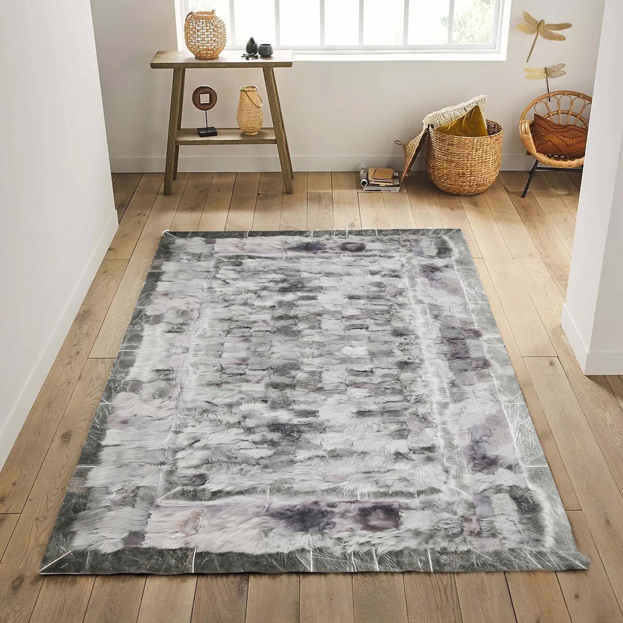 Gri Beyaz Toskana Derisi Patchwork Halı – Gri Beyaz Tonlarda, El İşçiliği, Doğal Deriden Özel Ölçü Seçenekli Dekoratif Halı