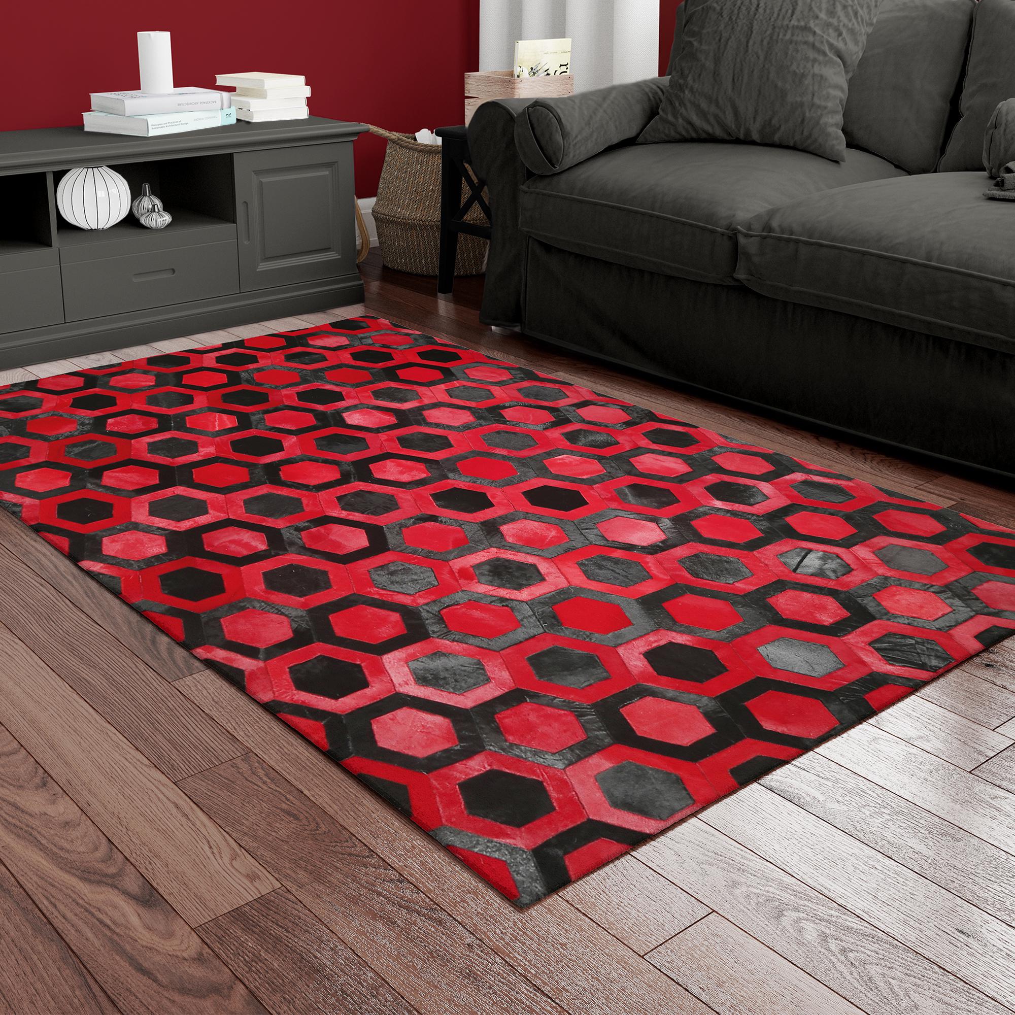 Siyah Kırmızı Doğal Dana Derisi Patchwork Halı – El Dokuma Hakiki Deri Modern Salon Halısı