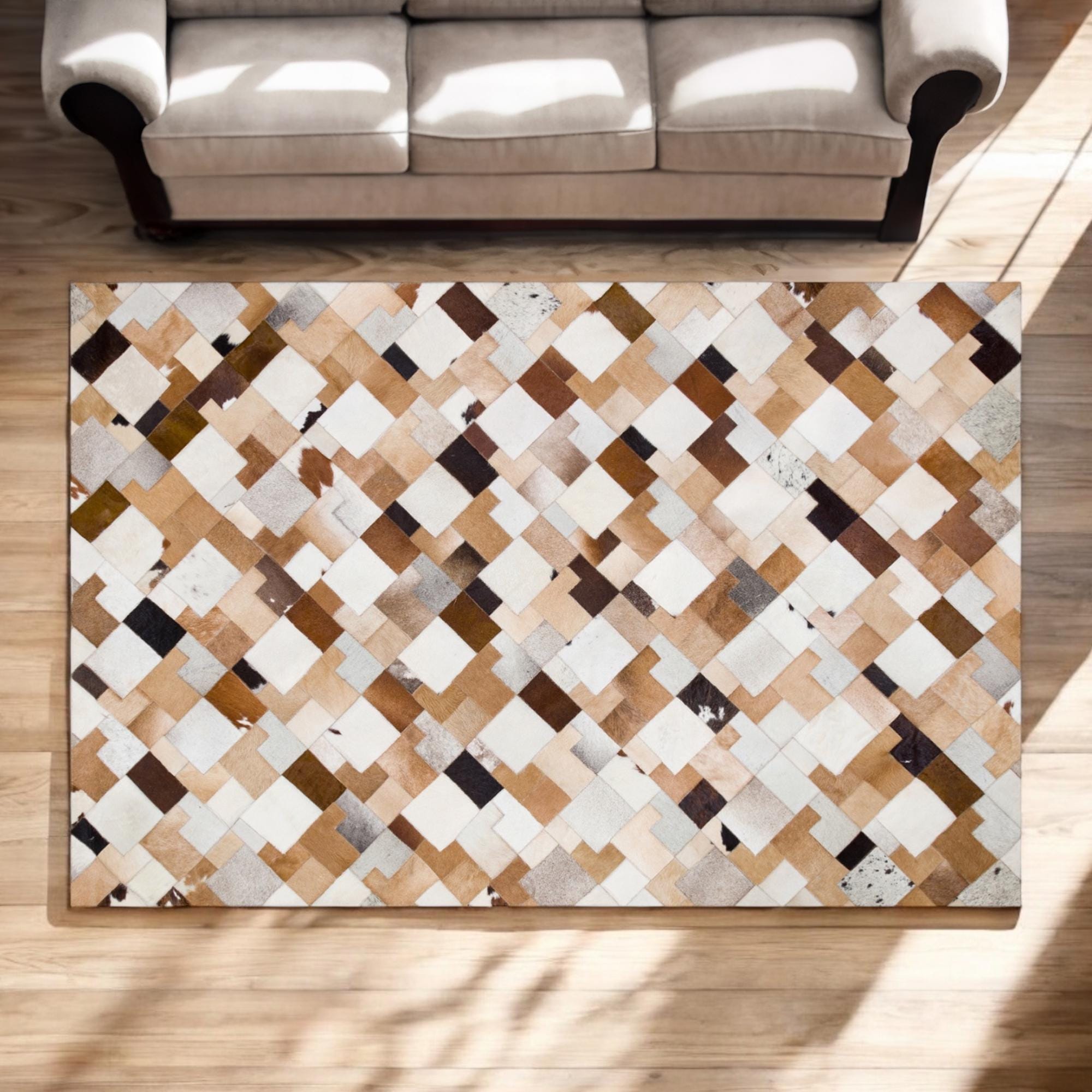 Dana Derisi Patchwork Halı – Kahve Tonlu El Yapımı Modern Salon Halısı