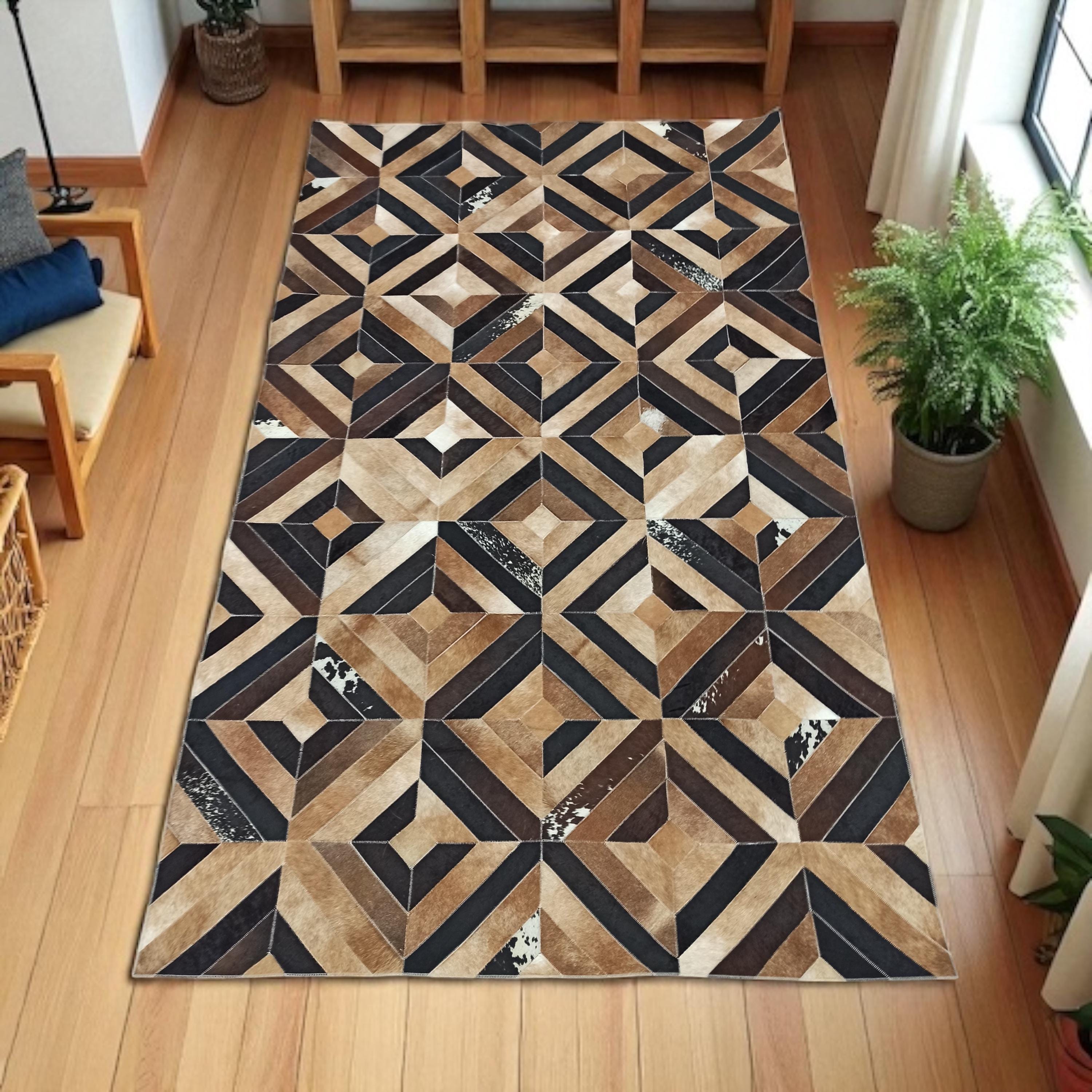 El Yapımı Dana Derisi Halı – Siyah Kahverengi Patchwork Büyük Salon Halısı