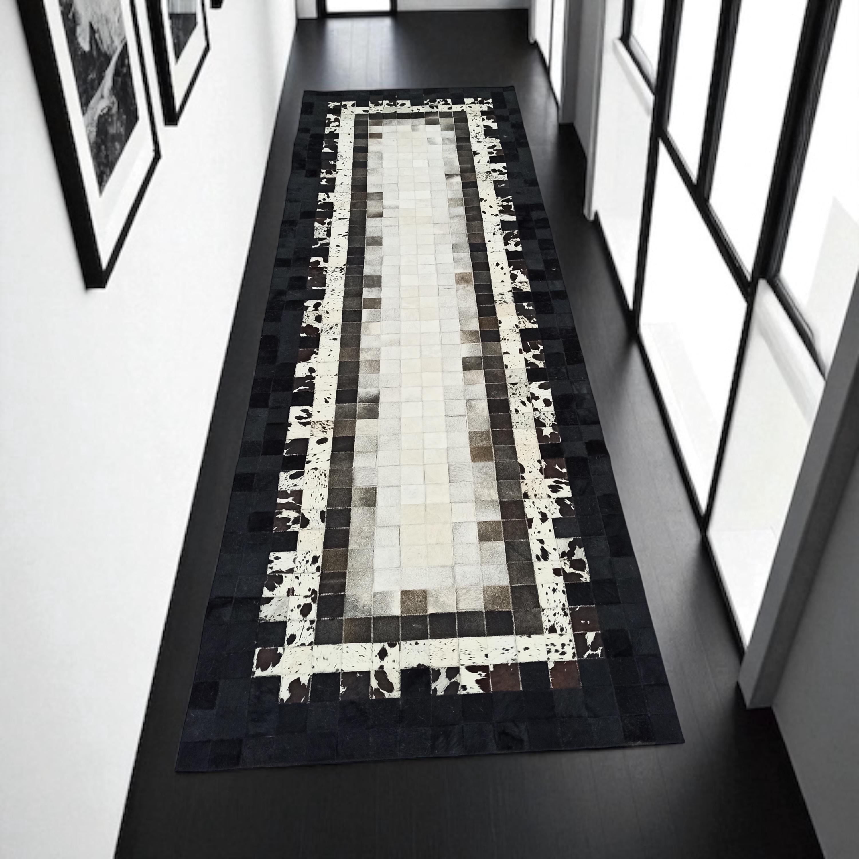 Dana Derisi Patchwork Yolluk – Siyah Beyaz Renkli Şık Antre Halısı