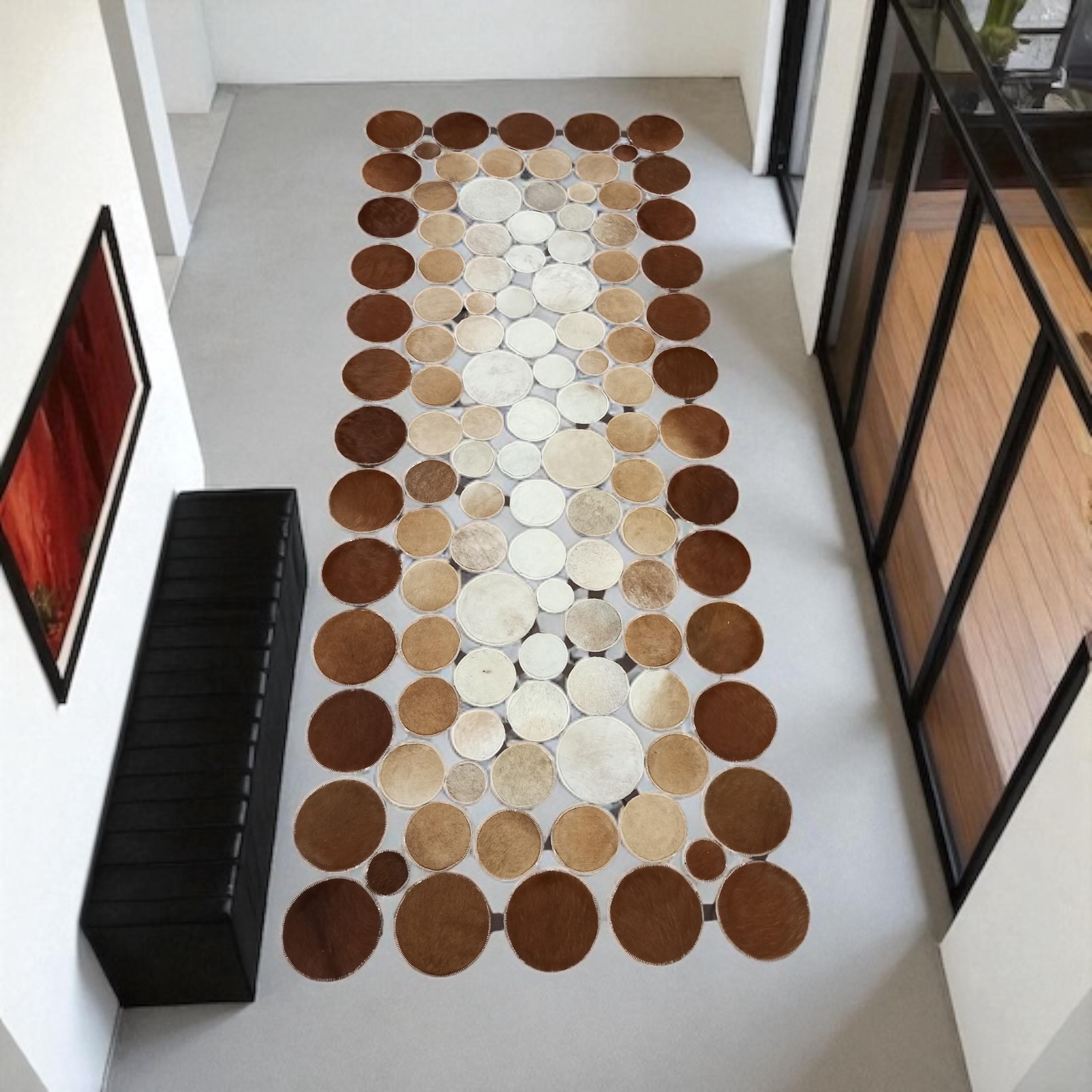 Kahve Puantiyeli Dana Derisi Patchwork Yolluk Halı