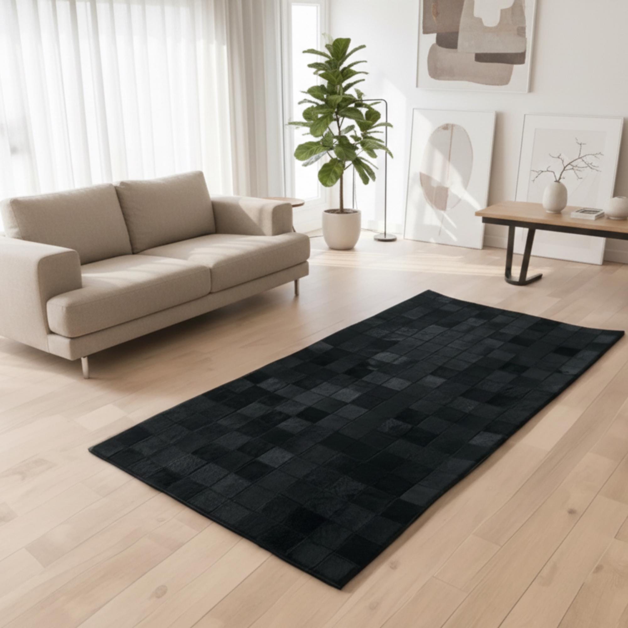 Siyah Tonlu Dana Derisi Patchwork Halı