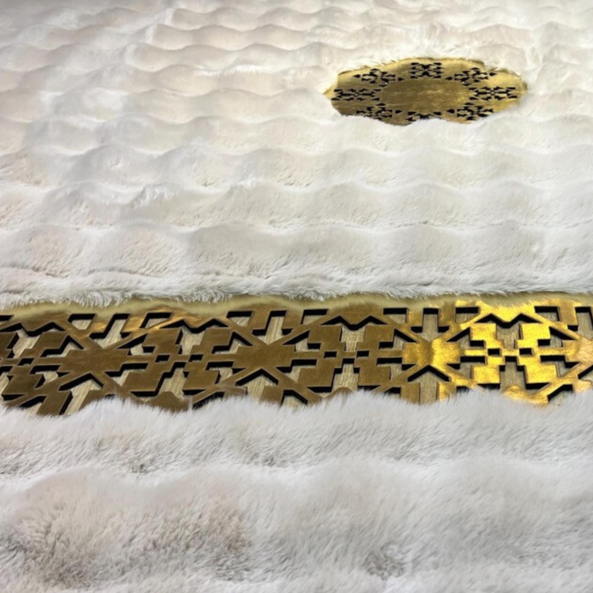 Bej Peluş Halı – Yumuşak Dokulu, Modern ve Şık Salon Halısı