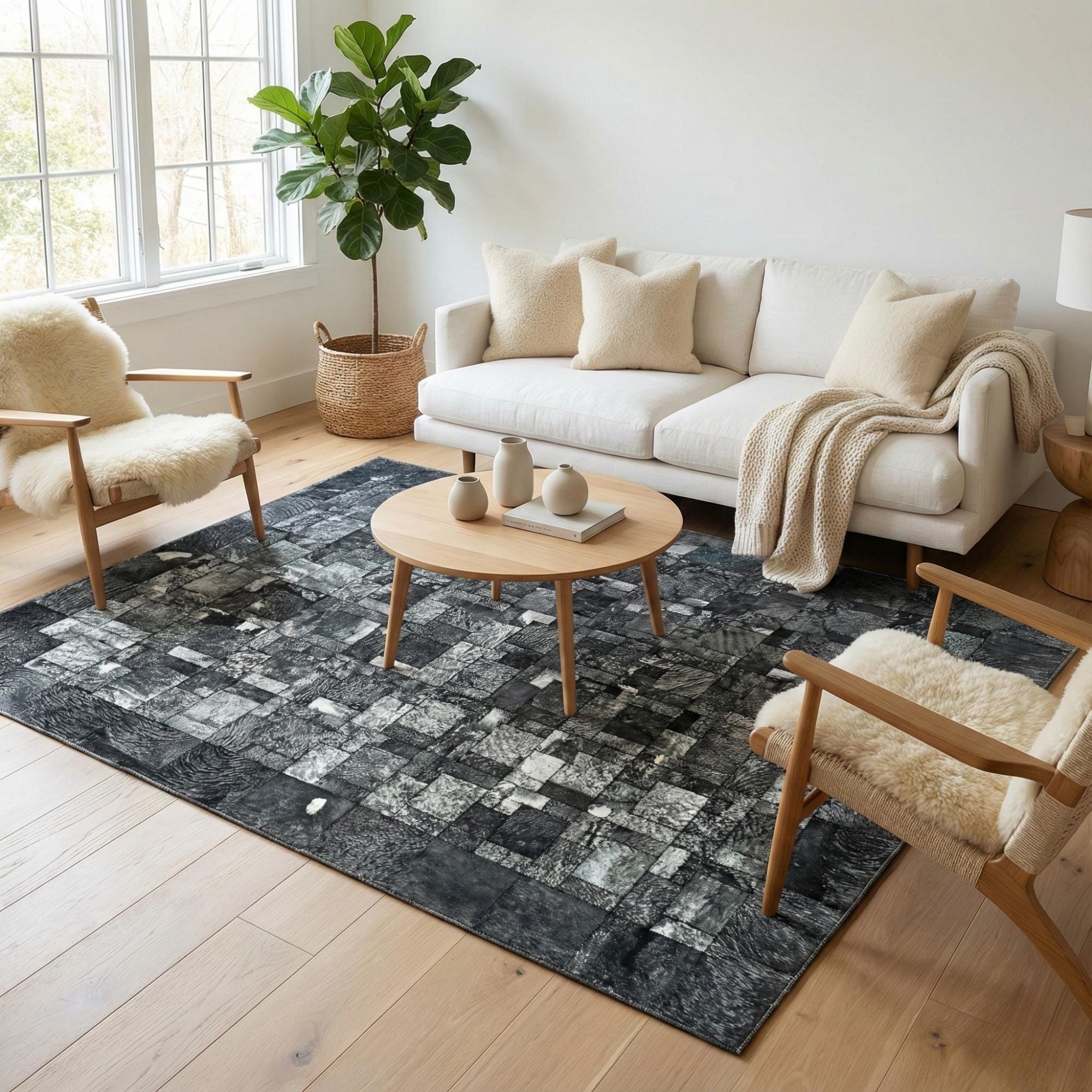 Koyu Gri Tonlu Dana Derisi Patchwork Halı – El Yapımı Doğal Deri Dekoratif Halı