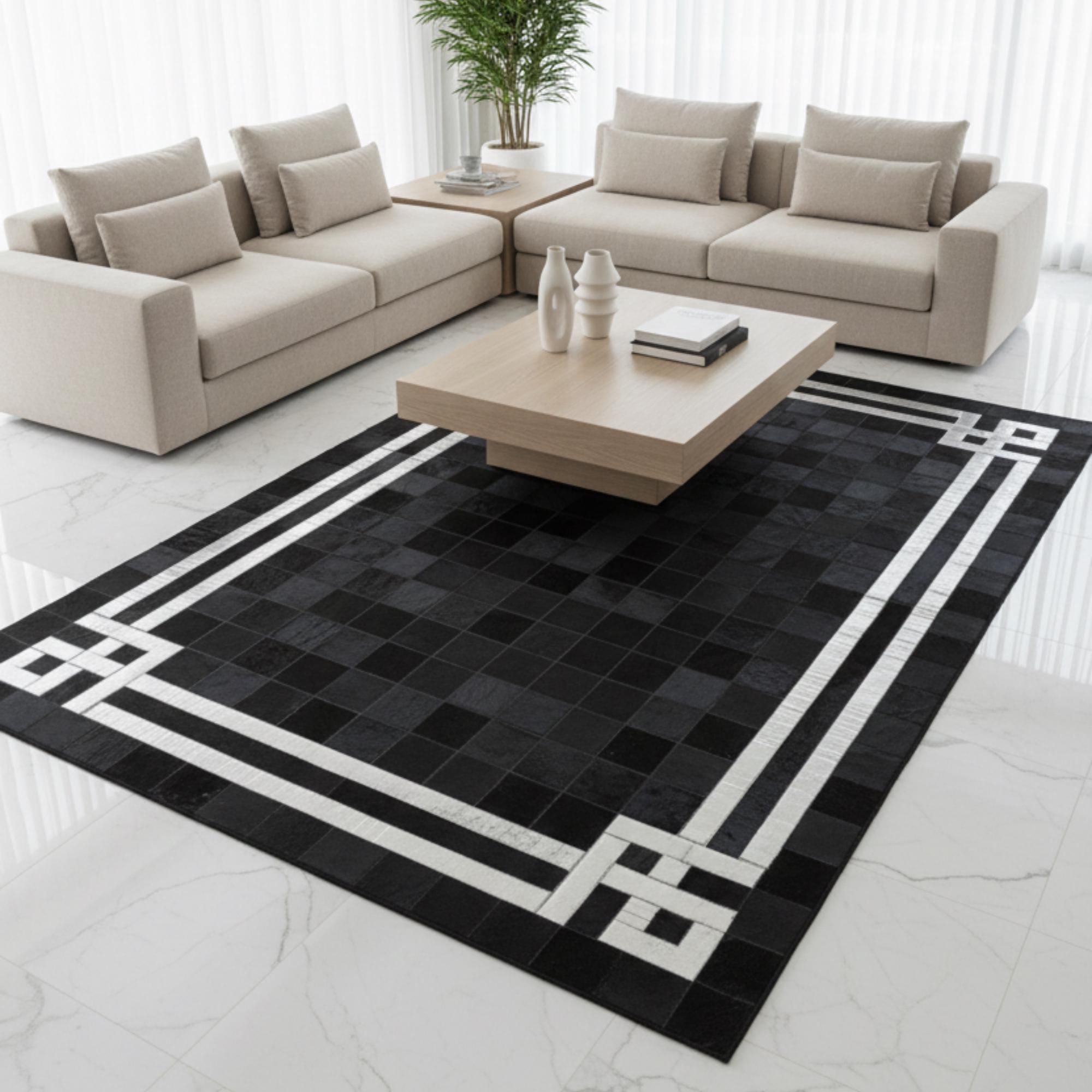 Siyah ve Beyaz Bordürlü Dana Derisi Patchwork Halı – El Yapımı Doğal Deri Dekoratif Halı